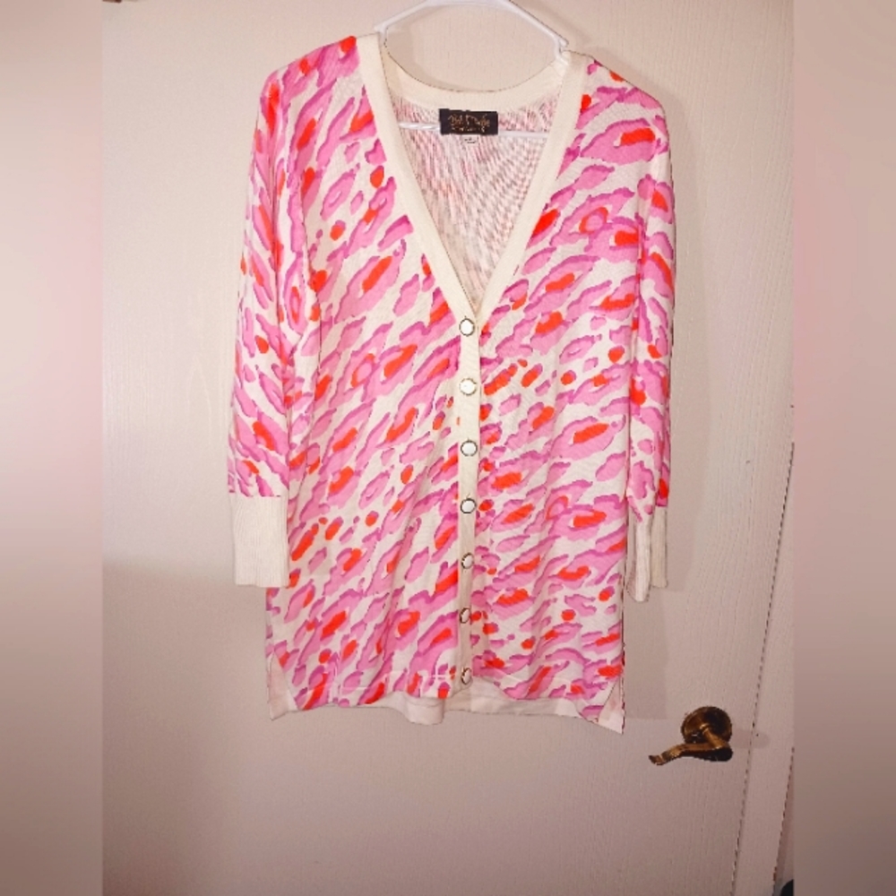 BOB Mackie  WEARABLE ART